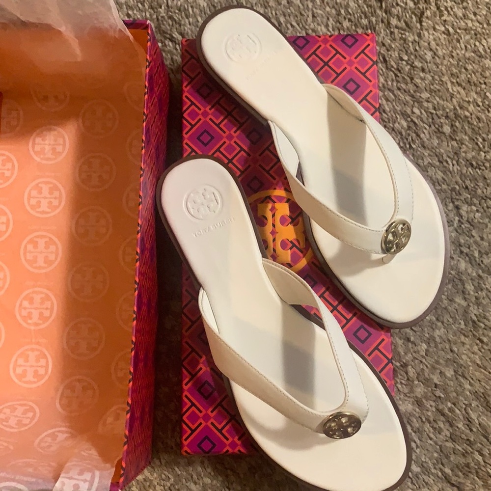 Tory Burch Benton Thong Sandal